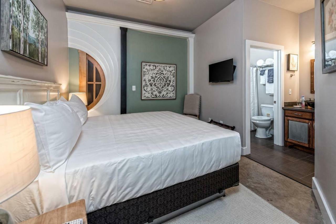 Green Door Lofts -Magnolia Loft, Silos/Downtown Waco Ngoại thất bức ảnh